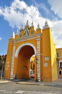 Murallas de Sevilla, Puerta de la Macarena