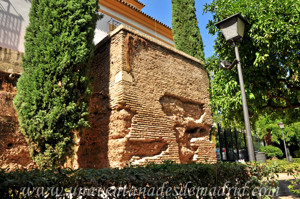 Murallas de Sevilla, Torre recortada de los Jardines de Murillo