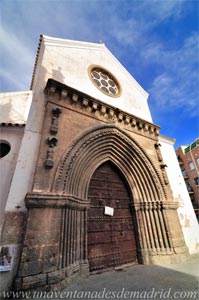 Sevilla, Portada a los pies del templo, trasladada a Santa Catalina desde la Iglesia de Santa Lucía