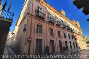 Sevilla, Fachada principal del Palacio de Altamira, en su esquina con la Calle Cspedes