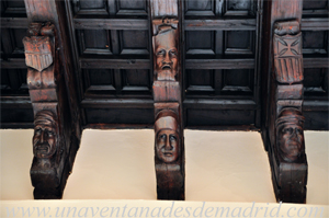 Sevilla, Detalle del techo del antiguo refectorio (Sala II del Museo), el cual aún conserva la techumbre original Sevilla, Detalle del techo del antiguo refectorio (Sala II del Museo), el cual aún conserva la techumbre original