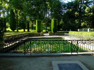 Parque de El Capricho, Estanques del Parterre