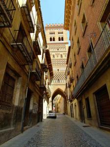 Teruel, Torre de El Salvador, exterior