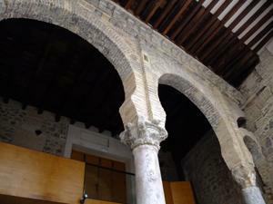 Toledo, Mezquita de El Salvador, arcos islmicos del patio trasero